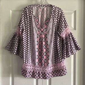 Crown & Ivy Pink, Black and White Tile Print Tunic Top - Size Medium
